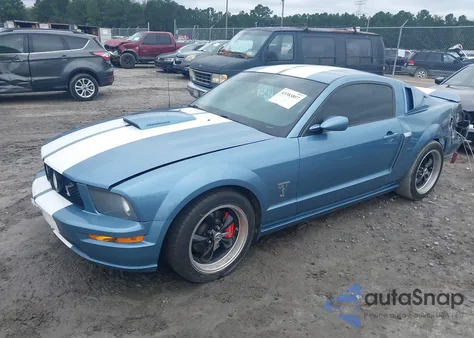 2007 Ford Mustang Gt Deluxe/Gt Premium z USA, uszkodzony, nr VIN 1ZVFT82HX75216807